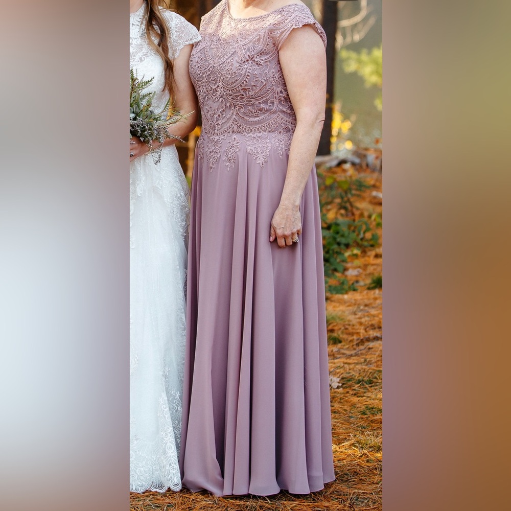 Lace Detail Mauve Formal Dress